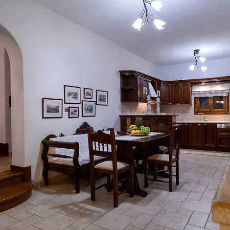 Zoe & Zen Collection Páros