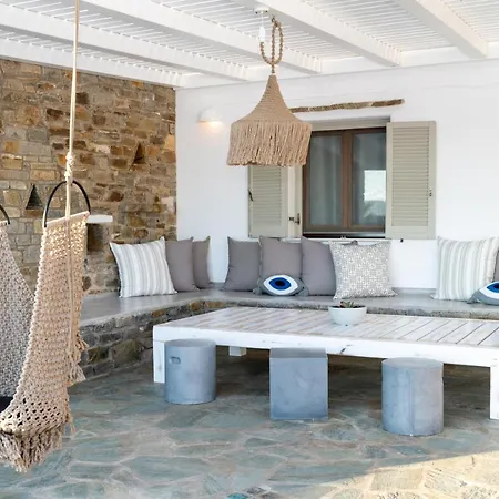 Zoe & Zen Collection Apartment